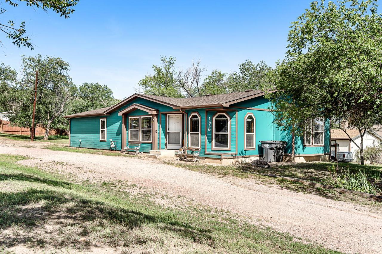 Rocky Mountain Rustic Villa โคโลราโดสปริงส์ ภายนอก รูปภาพ