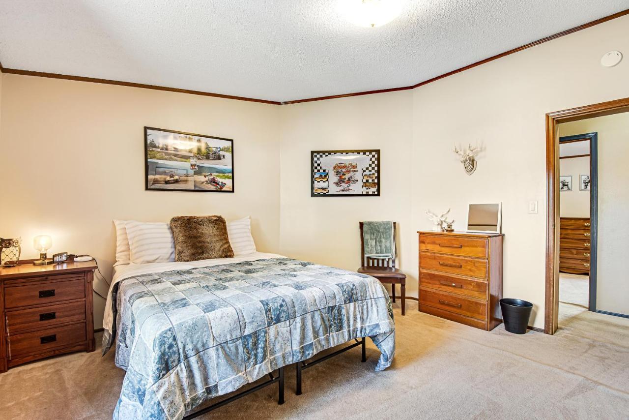 Rocky Mountain Rustic Villa โคโลราโดสปริงส์ ภายนอก รูปภาพ
