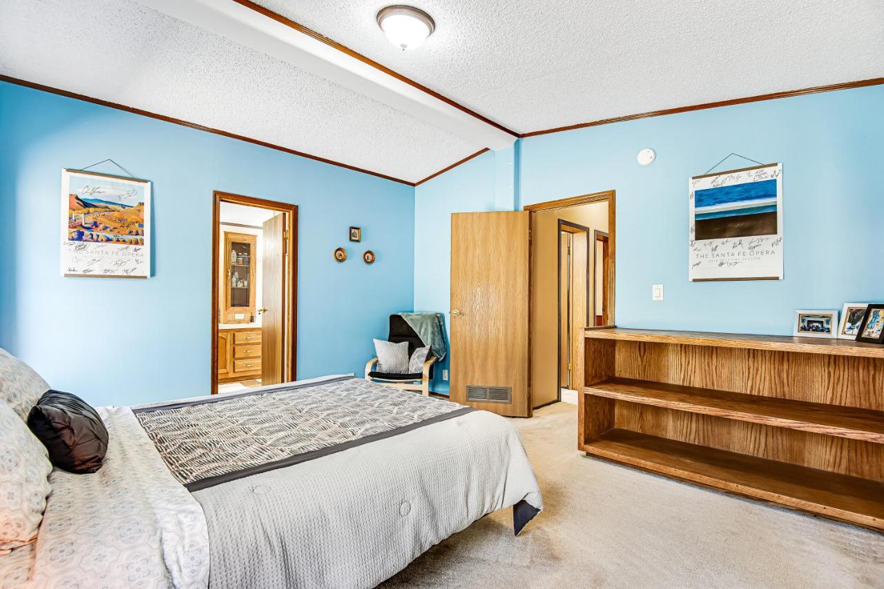 Rocky Mountain Rustic Villa โคโลราโดสปริงส์ ภายนอก รูปภาพ