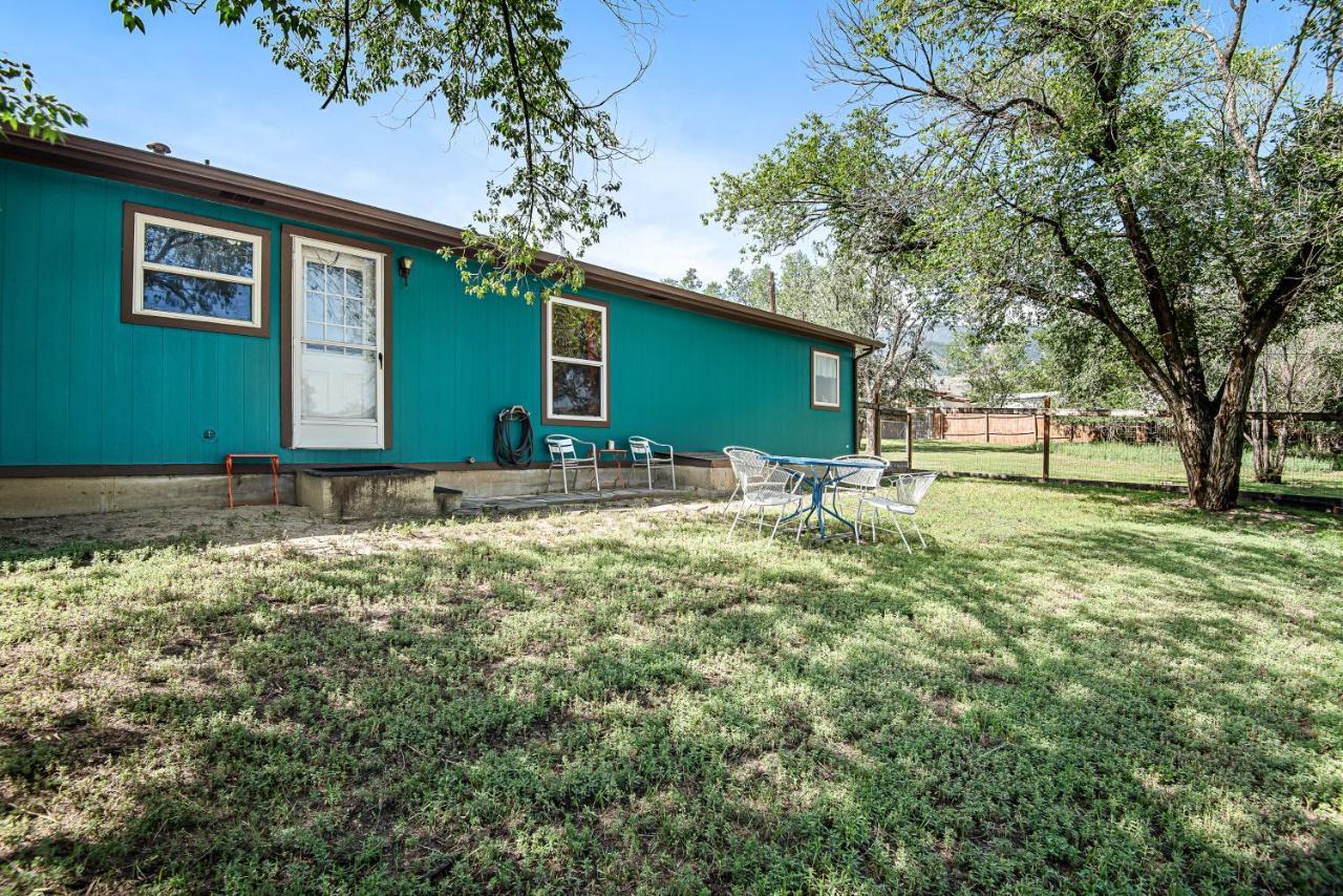 Rocky Mountain Rustic Villa โคโลราโดสปริงส์ ภายนอก รูปภาพ